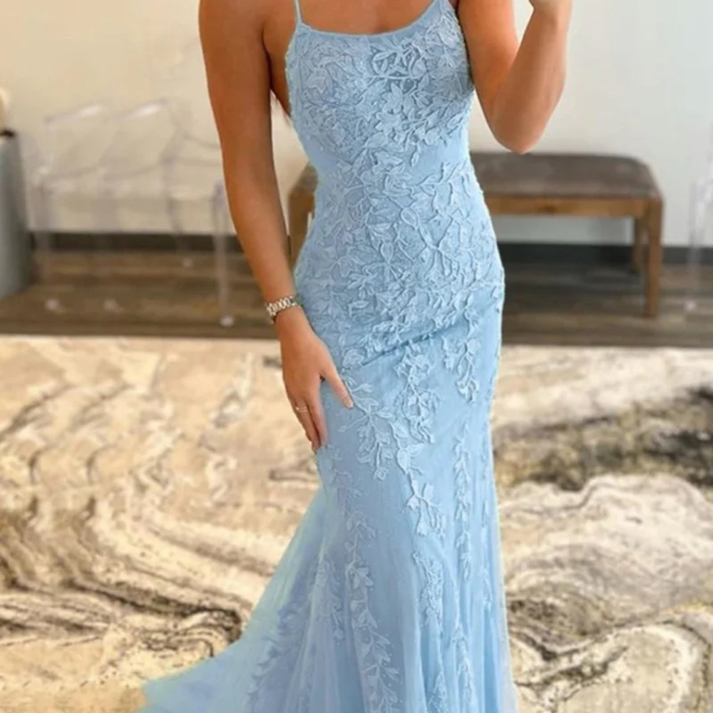 Elegant Blue Lace Evening Gown